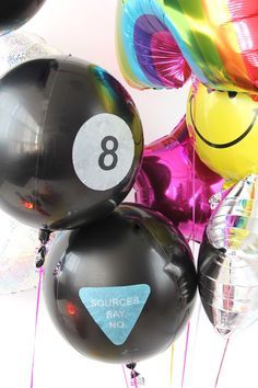 DIY Magic 8 Ball Balloons 90’s Food, 90s Party Ideas Decoration, 90s Sleepover, 90s Birthday Party Theme, 90s Birthday Party, Ball Balloons, 90s Party Ideas, 90s Party Decorations, Throwback Party