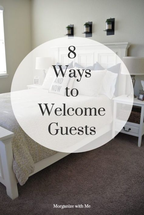 Guest Room Baskets, Guest Bedroom Inspiration, Guests Room, Cozy Guest Rooms, Small Space Hacks, Snack Station, Home Declutter, Organized Closet, Guest Bedroom Decor