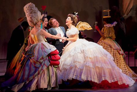 Elina Garanca, Renee Fleming, Chicago Theatre, Eugene Onegin, La Traviata, A Night At The Opera, Things To Do At Home, Video Trailer, Metropolitan Opera