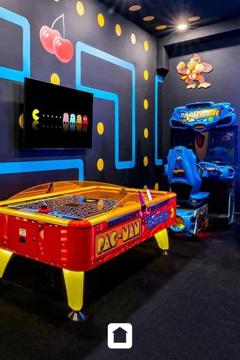 Mini Arcade Room, Air Hockey Game Room, Home Arcade Room Ideas, Arcade Game Room Ideas, Arcade Room In House, Garage Arcade, Home Arcade Room, Themed Game Room, Basement Arcade