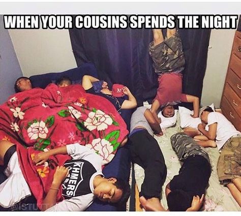 When your cousins spend the night Cousins Funny, Cousin Quotes, Mexican Memes, Filipino Memes, Clean Memes, Christian Memes, Grandmas House, Memes Random, Memes Br