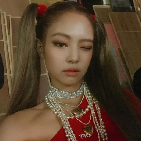 Jennie 2017, Makeup Giveaway, Jennie Chanel, Free Makeup Samples, Makeup Samples, Blackpink Is The Revolution, Pink Venom, Aesthetic Tumblr, Jennie Lisa