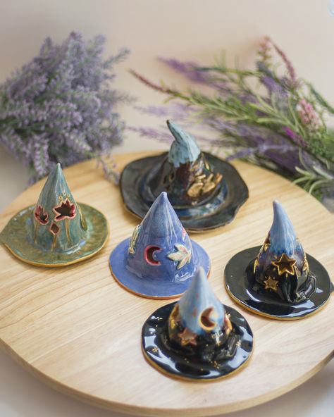 Ceramic witch hats, tealight holders Cool Incense Holder, Clay Witchy Crafts, Witchy Ceramics, Creative Ceramics Ideas, Witch Ceramics, Clay Decor Ideas, Witch Diy Crafts, Clay Witch Hat, Witchy Clay Crafts