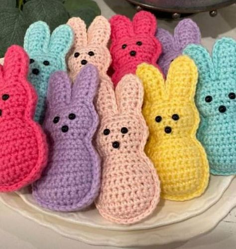 Baby Ideas Easter Egg Animals, Peep Pattern, Crochet Peep, Peep Bunny, Easter Marshmallow, Small Crochet Gifts, Small Bunny, Crochet Classes, Marshmallow Treats