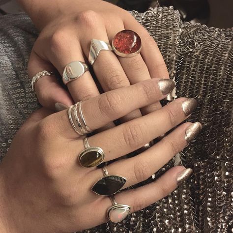 Grunge Jewelry, Indie Jewelry, Nail Ring, Nail Jewelry, Dope Jewelry, Funky Jewelry, Jewelry Lookbook, Mode Inspo, Hand Jewelry