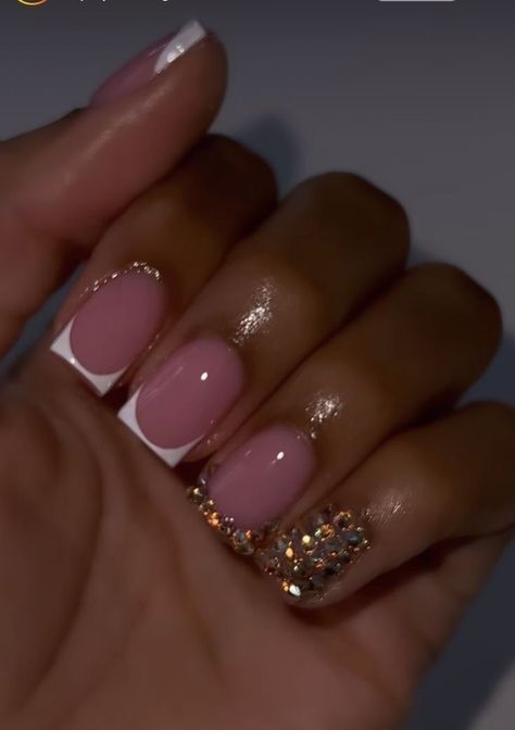 New Year’s Eve Nails Design Short, Short Nails For Braiders, Valentine's Day Outfit Black Women, Gel Nails Fall 2023, Short Fall Acrylic Nails Designs, Short Natural Acrylic Nails Square, Baddie Nails Acrylic Short Fall, Short Fall Nails Black Women, Short Birthday Nails Black Women