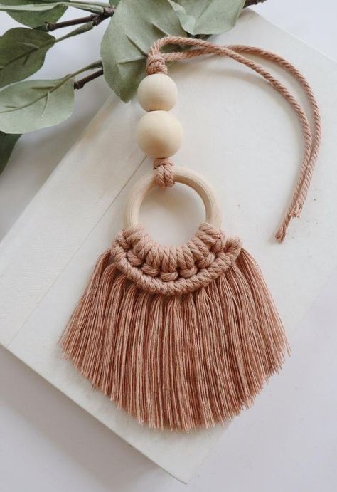 Macrame Knots Pattern, Small Macrame, Macrame Wall Hanging Diy, Mini Macrame, Macrame Curtain, Rope Crafts, Macrame Patterns Tutorials, Macrame Ideas, Macrame Decor