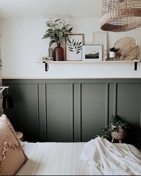 Beadboard Accent Wall Bedroom, Beadboard Accent Wall, Dekorasi Kamar Tidur, Accent Wall Bedroom, Wall Bedroom, Spare Bedroom, Modern Boho, House Inspo, New Room