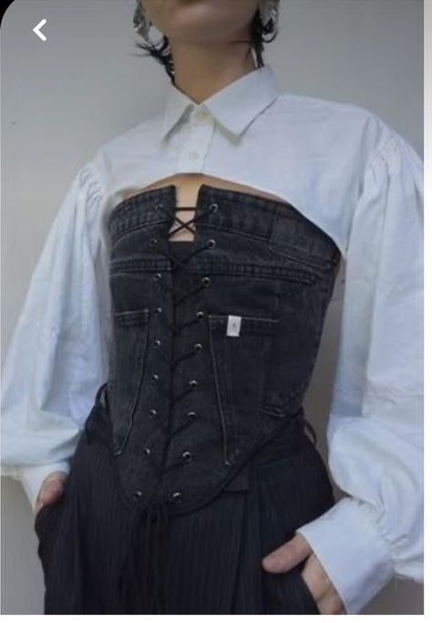 Reworked Denim Top, Ways To Upcycle Clothes, Denim Corset Outfit, Corset Jean, Black Denim Outfit, Patchwork Corset, Jeans Corset, Corset Jeans, Reworked Clothes