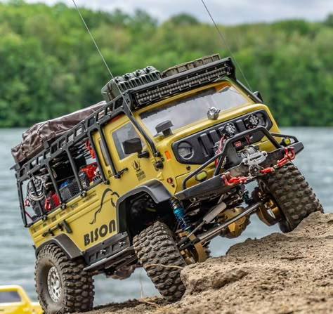 Nitro Rc Cars, Rc Jeep, Mobil Rc, American Pickup Trucks, Tactical Truck, Rc Rock Crawler, Hors Route, Rc Cars And Trucks, Rc Hobbies