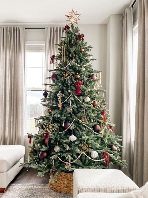 Over Decorated Christmas Tree, Neutral Christmas Tree With Red, Mistletoe Christmas Tree, Gold Silver And White Christmas Tree, Neutral Red Christmas Tree, 9 Ft Christmas Tree Decorating Ideas, Minimal Classic Christmas Tree, Red And White Christmas Tree Ornaments, Frosted Chrisymas Tree