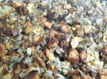 View photo Giblet Dressing Recipe, Old Fashion Dressing Recipe, Giblet Stuffing, Dressing For Turkey, Old Fashioned Stuffing, Stuffing Cornbread, Sage Turkey, Turkey Stuffing Recipe, Turkey Dressing Recipe