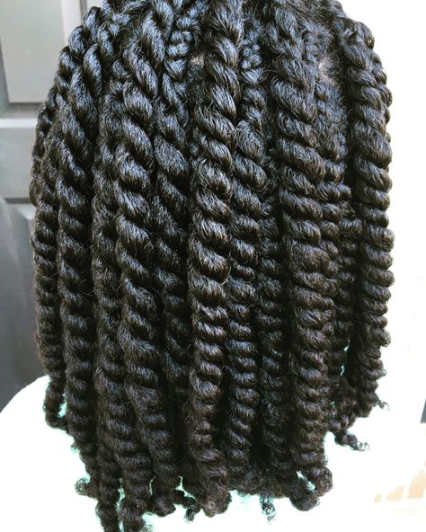 Curly Cutie: Creating Neat Twist  – Curly Country Coil Curls, Hair In Braids, Curly Twist, Cabello Afro Natural, Natural Hair Twist Out, Twisted Hair, Natural Twists, Hair Growth Secrets, Natural Hair Twists