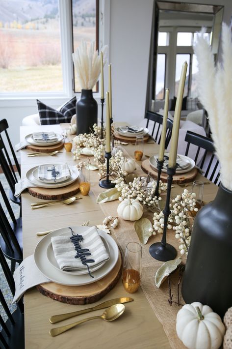 THANKSGIVING \ Sharing a neutral modern farmhouse tablescape for Thanksgiving celebration featuring pops of black. I'm loving all the texture from this fall entertaining set-up. Get the details! | SBK Living Thanksgiving Table Setting With Food, Thanks Giving Table Setup, Thanksgiving Decorations Black And White, Square Plate Table Setting Ideas, Neutral Aesthetic Home Decor Minimalist, Aesthetic Thanksgiving Table Decor, Dinner Place Settings Casual, Thanksgiving Settings Ideas, 2024 Thanksgiving Trends