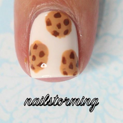 Instagram Cookies Nails Art Designs, Cookie Nails Design, Dessert Nail Art, Cookies Nail Art, Cookie Nail Art, Base Friends, Cookie Nails, Nails Step By Step, Almond Nail Designs