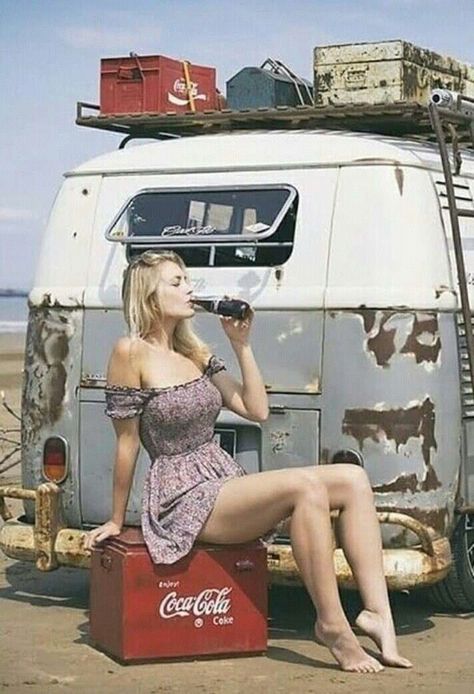 Fashion Fotografie, Bus Girl, Combi Volkswagen, Model Pose, Vw T1, Vw Van, Car Girl, Car Girls