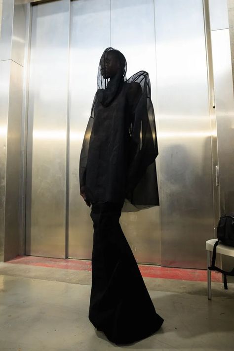 Geidi Primes, Oc Inspiration Character Design, Shadow Editorial, Upcycle Tops, Dune Fashion, Rick Owens Runway, Birthday Colors, Rick Owens Fashion, Model Clothes