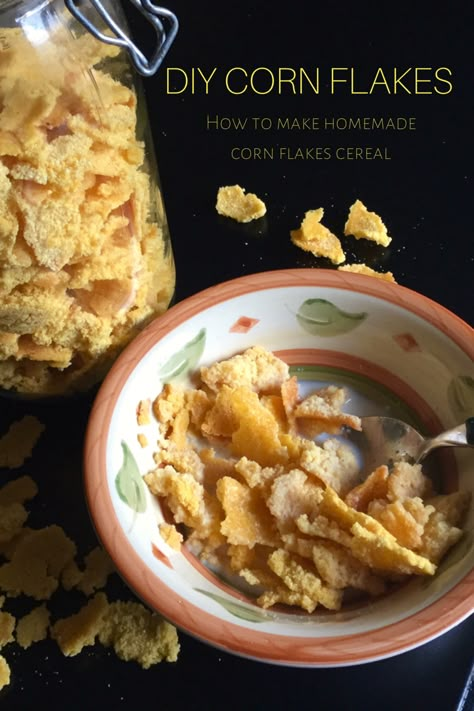 An easy recipe for homemade corn flakes cereal. Cheaper and better than store bought. Cereal Recipes Homemade, Diy Cereal, Corn Flakes Cereal, Flake Recipes, Homemade Cereal, Homemade Pantry, Tropical Sea, Almond Meal, Cereal Recipes