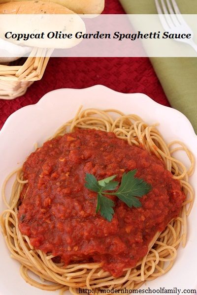 Olive Garden Spaghetti Sauce, Olive Garden Marinara Sauce Recipe, Olive Garden Spaghetti Sauce Recipe, Garden Spaghetti Sauce, Olive Garden Spaghetti, Olive Garden Salad Dressing, Copycat Olive Garden, Olive Garden Recipes, Marinara Sauce Recipe