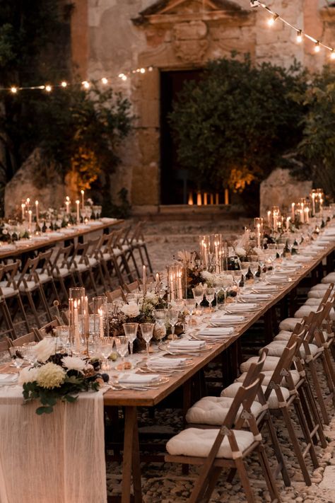 An Italian Wedding at an Ethereal Sicilian Village - The Lane Sicily Wedding, Courtyard Wedding, Destination Wedding Decor, Rustic Style Wedding, Table Arrangements Wedding, Tafel Decor, Outdoor Wedding Inspiration, Dream Wedding Decorations, Tuscan Wedding