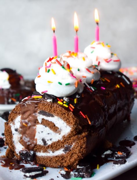 Ice Cream Cake Roll • Dance Around the Kitchen Chocolate Ice Cream Cake Roll, Ice Cream Cake Roll, Mint Chocolate Chip Ice Cream Cake, Ice Cream Cake Recipes, Friends Christmas Party, Rice Crispie Treats, Dance Around The Kitchen, Christmas Ice Cream Cake, Gelato Cake