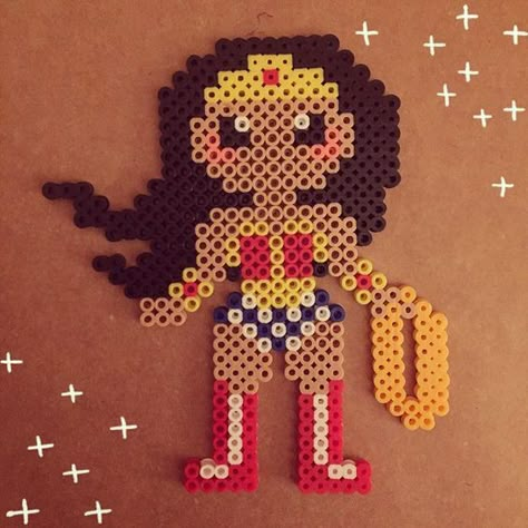 Wonder woman Melt Beads Patterns, Hamma Beads Ideas, Perler Creations, Perler Bead Projects, Melty Bead Patterns, Fuse Bead Patterns, Hama Beads Design, 8bit Art, Perler Bead Templates