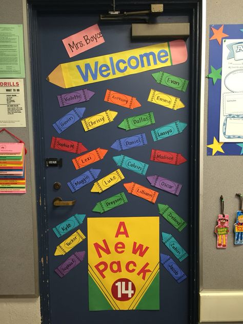 Welcome back to school door Classroom Door Decoration Ideas, Back To School Door, Preschool Door, Classroom Door Decorations, Classroom Door Decor, Door Decoration Ideas, Classroom Door Ideas, Class Door, School Door Decorations