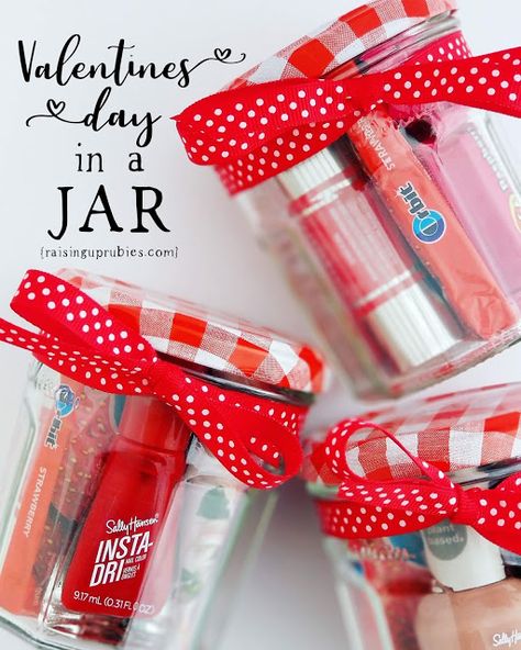 Raising Up Rubies- Blog: valentines day in a jar gift idea ♥ Ideas For Valentines Day Gifts, Butterscotch Chip, Oatmeal Butterscotch Cookies, Valentines Day Necklace, Trip To Washington Dc, Diy Valentines Day Gifts For Him, Valentines Day History, Valentine History, 8th Grade Formal