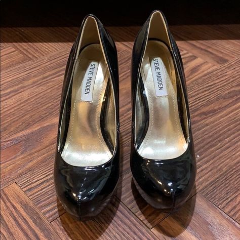 Steve Madden Black Patent Leather Very High Stiletto Heels. Wore Only Two Times! Brand New Amazing Condition! 2000s Runway, Girly Fits, Pretty Journals, Shoes Steve Madden, Prom Heels, Steve Madden Heels, Super Nails, Hot Heels, Random Ideas