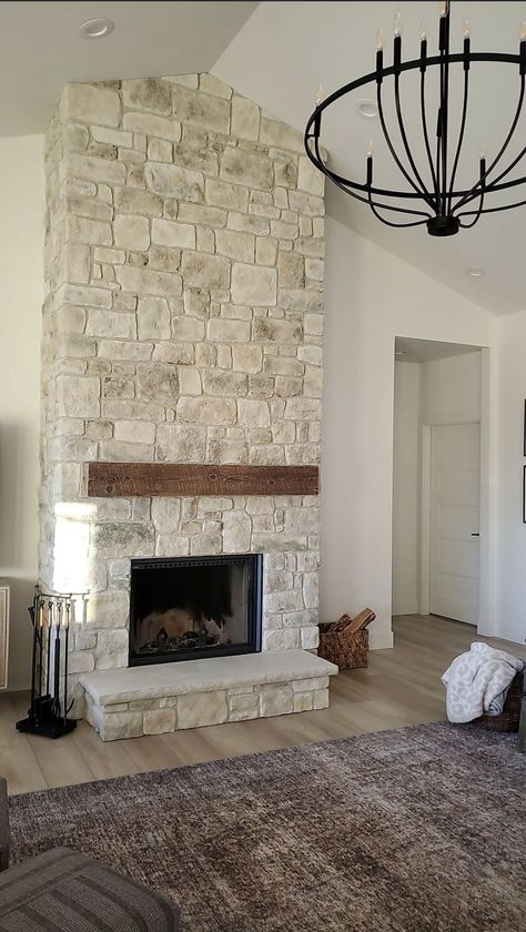 Natural stone veneer