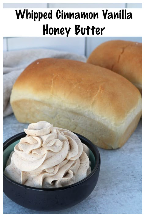 Honey White Bread, Whipped Honey Butter, Easy Honey Butter, Herb Rolls, Homemade Honey Butter, Butter Recipes Homemade, Honey Butter Recipe, Flavored Butters, Whipped Honey