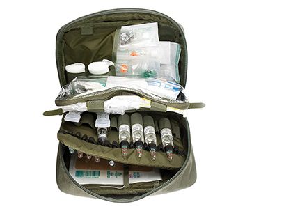 Individual First Aid Kit Tactical Medic, Police Equipment, First Aid Cpr, Army Gears, Tasmanian Tiger, Survival Bag, Military Gear Tactical, Tac Gear, Medical Bag