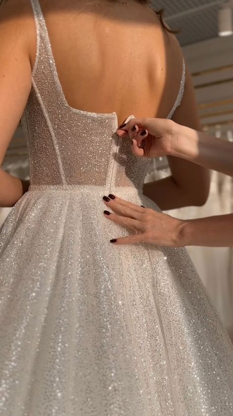 Princess Sparkly Wedding Dress, Sparkly Princess Dress, Silky Wedding Dress, Sparkly Wedding Gowns, Beautiful Gown Designs, Glitter Wedding Dress, Wedding Dressses, Milla Nova, Sparkly Wedding Dress