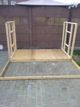 Pallets Playhouse : 15 Steps (with Pictures) - Instructables Bedroom With Lounge, Pallets Playhouse, Pallet Work Bench, Diy Cubby House, Diy Cubby, Simple Playhouse, Diy Playhouse Plans, Diy Barn Door Plans, Playhouse Diy