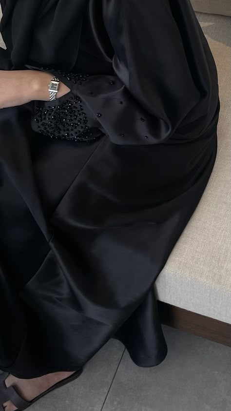 Fancy Abaya, Khaleeji Abaya, Black Abaya Designs, Abaya Designs Latest, Abaya Collection, Abaya Black, Abaya Outfit, Black Abaya, Modest Fashion Hijab