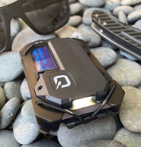 Wallet with 150 lumen USB Rechargeable LED Flashlight and Survival Multi-Tool https://whispers-in-the-wind.com/gifts-for-men-2024/?- Tactical Wallet, Edc Wallet, Bottle Cap Opener, Edc Tactical, Rechargeable Flashlight, Cool New Gadgets, New Inventions, Edc Gear, Every Day Carry