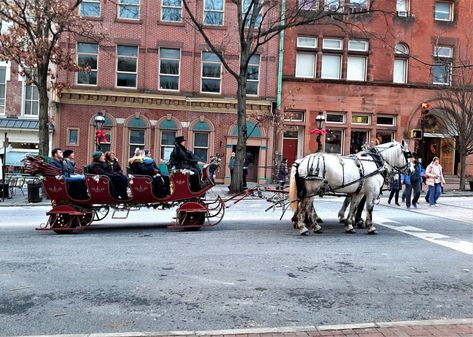 Bethlehem Pennsylvania Christmas, Bethlehem Pa Christmas, Things To Do In Christmas, Christmas City, Places Worth Visiting, Bethlehem Pa, Magical Things, Christmas Travel, Back Road