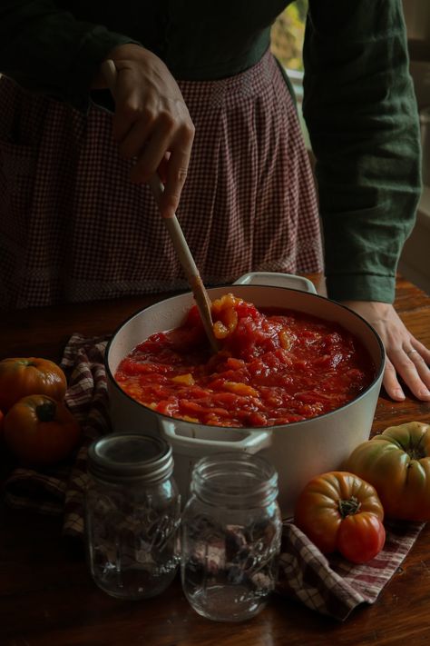 Tomato Sauce Canning Recipe, Tomato Sauce Canning, Canning Recipe, Canning Tips, Homemade Tomato Sauce, Canning Tomatoes, To My Love, Tin Roof, Home Canning