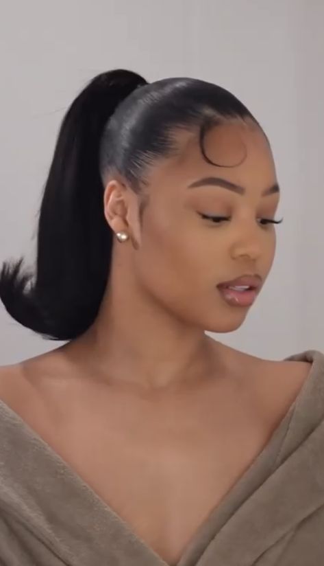 Justine Skye Ponytail, Black Wedding Guest Hairstyles, Fake Bun Hairstyles For Black Women, Silk Press Ponytail Hairstyles, Classy Black Women Hairstyles, Slickback Ponytail Natural Hair, Silk Back Hairstyle, 90s Ponytail Black Women, Business Woman Hairstyles