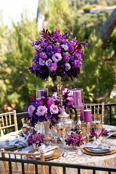 12 Stunning Wedding Centerpieces- Part 15 - Belle The Magazine Purple Decorations, Dark Purple Wedding, Purple Wedding Centerpieces, Purple And Gold Wedding, Debut Ideas, Flowers And Candles, Wedding Colors Purple, Wedding Purple, בר מצווה