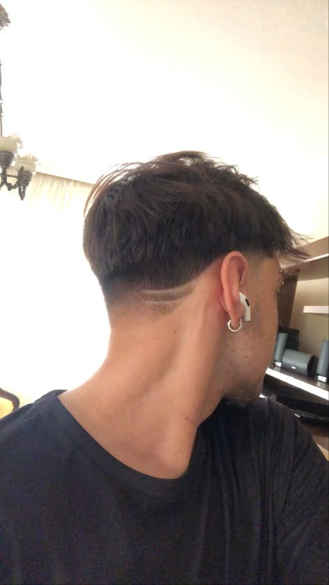 Boyfriend Haircut, Growing Hair Men, Mens Haircuts Thick Hair, Taper Fade Short Hair, Best Fade Haircuts, Fade Haircut Styles, Fade Haircuts For Men, Curly Hair Fade, Mens Haircuts Short Hair