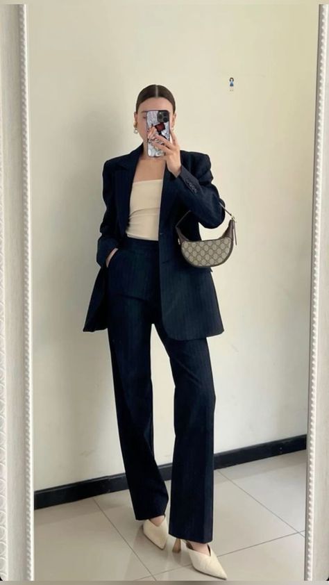 Business Formal Outfit, Corporate Attire Women, Classy Business Outfits, Business Attire Women, Blazer Outfits For Women, Corporate Attire, Professional Outfits Women, Business Outfits Women, בר מצווה