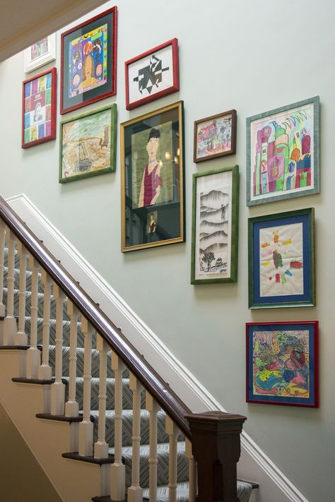 Home Gallery Wall Ideas - 25 Stylish and Sophisticated Home Gallery Walls Stair Wall Ideas, Amazing Stairs, Stairway Gallery Wall, Stairway Gallery, Wall Staircase, Stairway Walls, Staircase Gallery, Stairs Decoration, Stair Walls