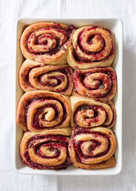 Cinnamom Rolls, Bacon Cheddar Scones, Tortillas From Scratch, Cheddar Scones, Jam Roll, Bosch Mixer, Cinnamon Roll Apple Pie, Bread Jam, Cinnamon Roll Dough