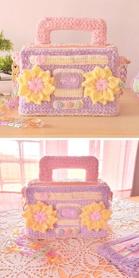 Crochet Barbie Purse Free Pattern, Pastel Crochet Patterns, Cute Crochet Inspiration, Crochet Bunny Purse, Crochet Cupcake Bag, Pink Crochet Patterns Free, Crochet Flower Purse Free Pattern, Cute Crochet Home Decor, Pretty Crochet Patterns