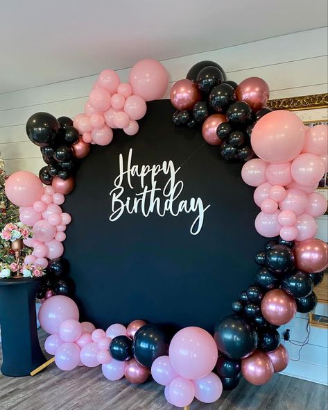 Pink And Black 18th Birthday Party, Pink And Black Decorations Party Ideas, Black Pink Birthday Theme Decor, Light Pink And Black Birthday Decor, Black And Pink 18th Birthday Ideas, Pink And Black Bday Decor, Sweet 16 Pink And Black Theme, Black Pink Decorations Party Ideas, Pink Black Birthday Decorations