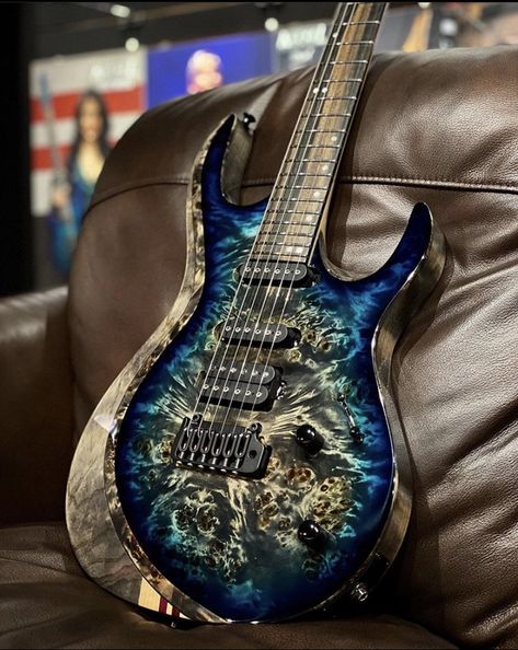 Blue Electric Guitar, Cool Instruments, Rare Guitars, Pretty Guitars, Electric Guitar Design, Diy Instruments, Guitar Finishing, Guitar Photos, Guitar Obsession