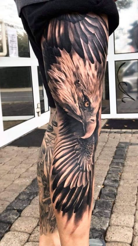 Bald Eagle Tattoos, Tattoo Pierna, Best Leg Tattoos, Hawk Tattoo, Full Leg Tattoos, Skeleton Hand Tattoos, Tattoo Inspiration Men, Tattoo Templates, Eagle Tattoos