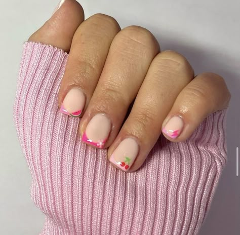 Biab Designs, Summer Nails 2024, Cute Simple Nails, Summery Nails, Cute Gel Nails, Dark Wallpaper Iphone, Short Acrylic Nails Designs, Short Acrylic, Nails 2024