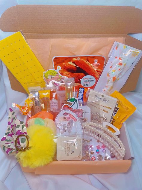 Orange Skincare, Scrunchies Earrings, Orange Lip Gloss, Skincare Face Mask, Fun Beauty Products, Lip Gloss Bundle, Lipgloss Business, Earring Pack, Hi Chew